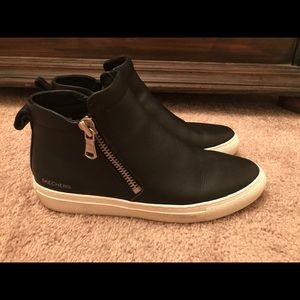 Sketchers high top sneakers